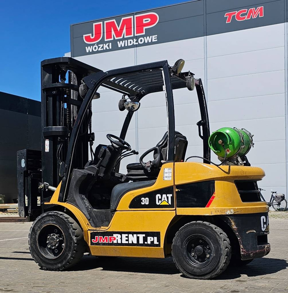 CAT GP 30 N - LPG forklift: picture 4 CAT GP 30 N - LPG forklift: picture 4