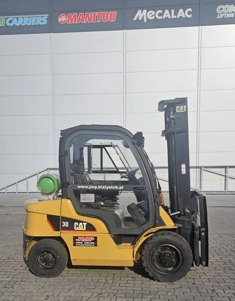 CAT GP 30 N - LPG forklift: picture 4 CAT GP 30 N - LPG forklift: picture 4