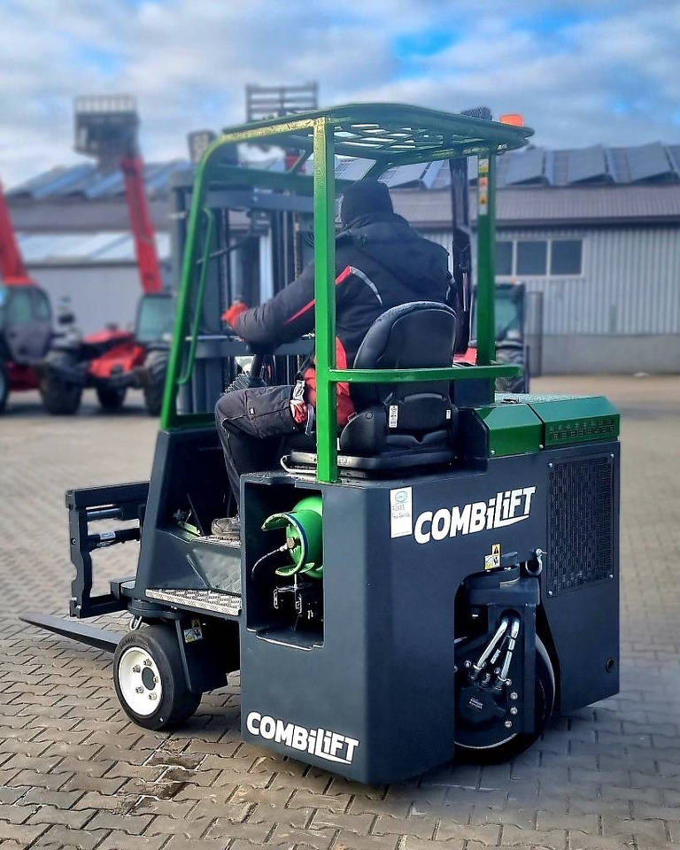 New 4-way reach truck Combilift CB 2500 LPG NEW 2023 - SALE !: picture 9