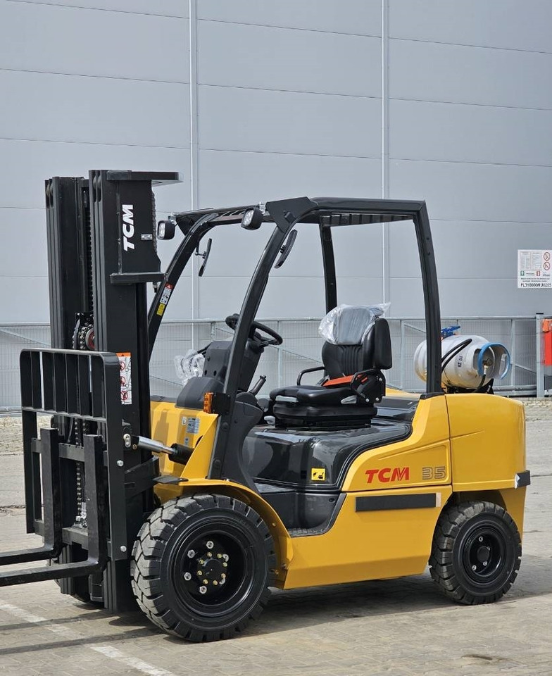 TCM FGE35-E2 BRAND NEW TR4300mm - LPG forklift: picture 4 TCM FGE35-E2 BRAND NEW TR4300mm - LPG forklift: picture 4