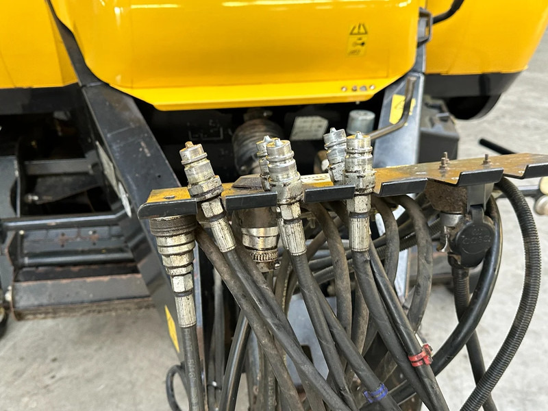 Agricultural machinery New Holland BB9060 Cropcutter: picture 9