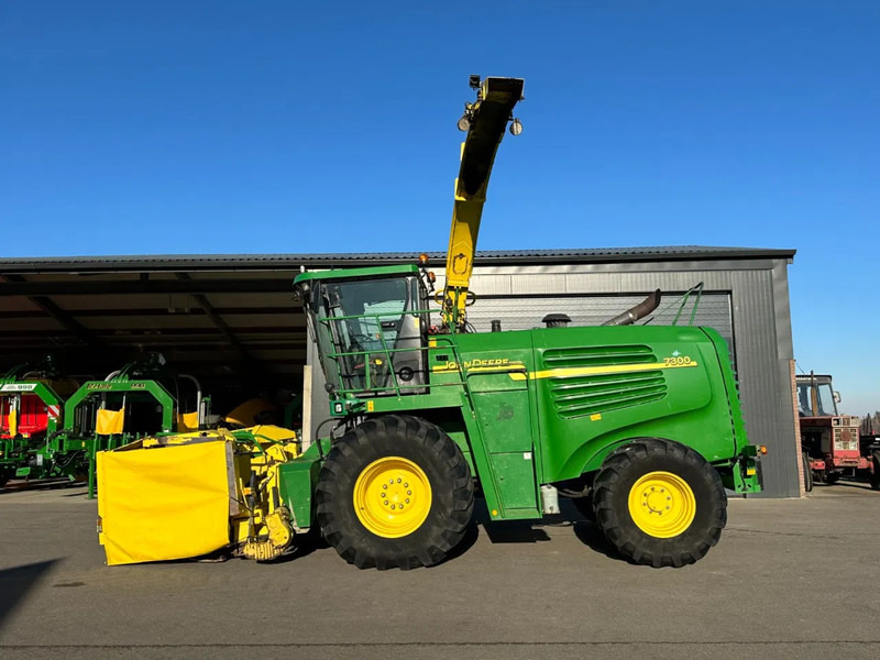 John Deere 7300 - Forage harvester: picture 5 John Deere 7300 - Forage harvester: picture 5