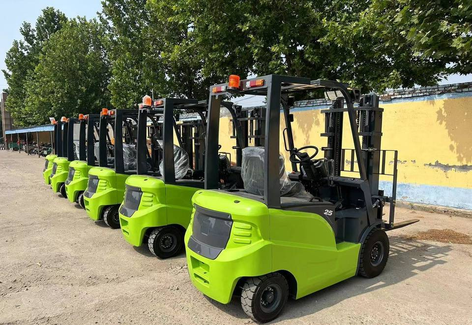 NEW MAXUS 2500 kg Electric Forklift Warranty up to 10 YEARS НОВИЙ Електричний MAXUS Візок для вантажів 2500 кг Гарантія до 10 РОКІВ NOWY Elektryczny MAXUS widłowy 2500 kg Gwarancja do 10 LAT - Electric forklift: picture 3 NEW MAXUS 2500 kg Electric Forklift Warranty up to 10 YEARS НОВИЙ Електричний MAXUS Візок для вантажів 2500 кг Гарантія до 10 РОКІВ NOWY Elektryczny MAXUS widłowy 2500 kg Gwarancja do 10 LAT - Electric forklift: picture 3