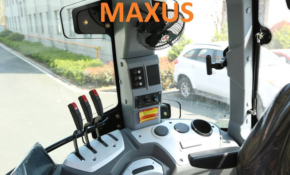 New Farm tractor NEW Tractor 180 HP 4x4 MAXUS Warranty up to 10 Years  НОВИЙ Трактор 180 К.с. 4x4 MAXUS Гарантія до 10 Років  NOWY Ciągnik 180 KM 4x4 MAXUS Gwarancja do 10 LAT: picture 7
