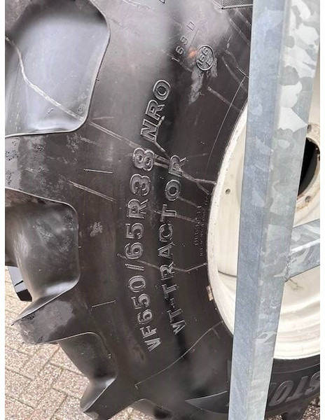 Bridgestone 650/65 R38 + 540/65 R28 VF - Wheels and tires for Agricultural machinery: picture 4 Bridgestone 650/65 R38 + 540/65 R28 VF - Wheels and tires for Agricultural machinery: picture 4