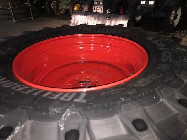 Trelleborg 650/65 R38 + 540/65 R28 TM800 - Wheels and tires for Agricultural machinery: picture 3 Trelleborg 650/65 R38 + 540/65 R28 TM800 - Wheels and tires for Agricultural machinery: picture 3
