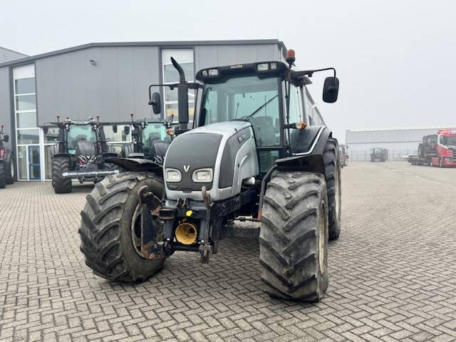 Farm tractor Valtra N141 hitech, Fronthef, Frontpto: picture 10