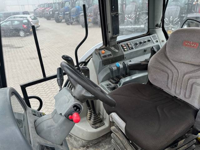 Farm tractor Valtra N141 hitech, Fronthef, Frontpto: picture 7