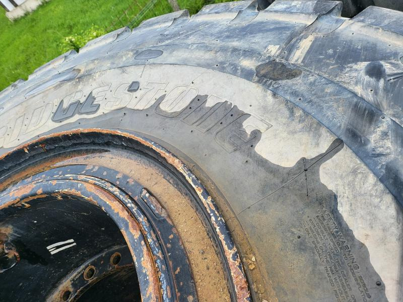 Bridgestone  - Tire for Construction machinery: picture 4 Bridgestone  - Tire for Construction machinery: picture 4
