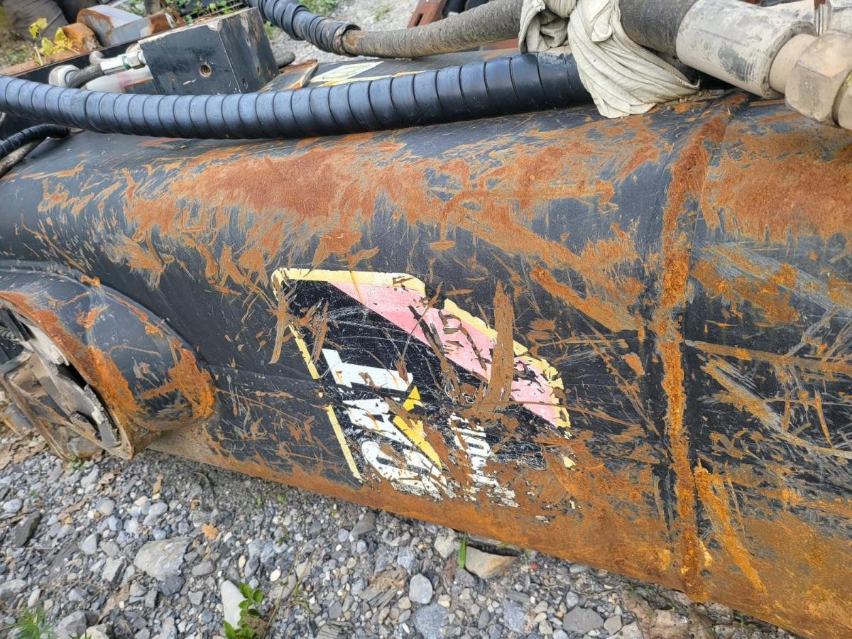 Crawler excavator Caterpillar 336EL ME: picture 23