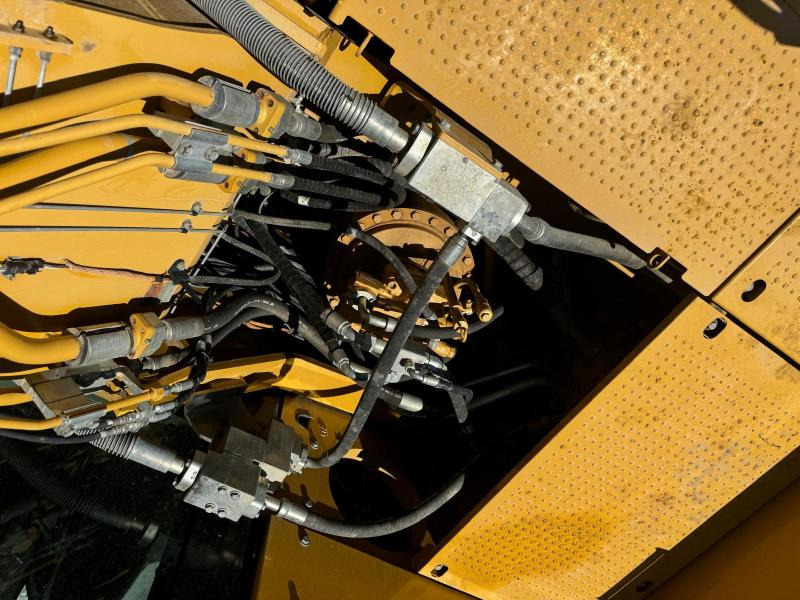 Crawler excavator Caterpillar 336EL ME: picture 13