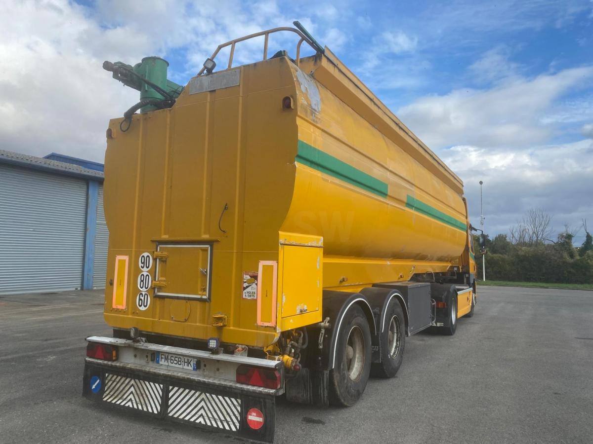 LEVEQUES - Tank semi-trailer: picture 1 LEVEQUES - Tank semi-trailer: picture 1