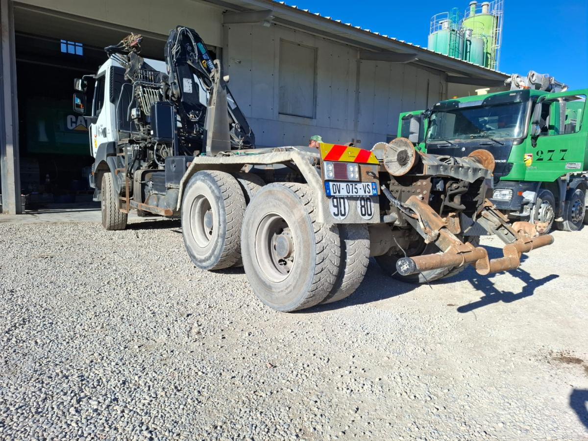 Renault 370 DXI - Hook lift truck, Crane truck: picture 5 Renault 370 DXI - Hook lift truck, Crane truck: picture 5