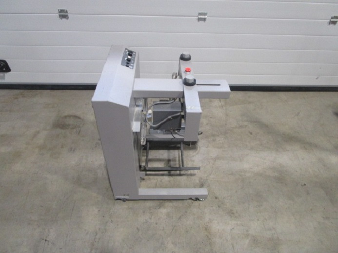 STAPELABSENKTISCH HORIZON ST-20 - Printing machinery: picture 2 STAPELABSENKTISCH HORIZON ST-20 - Printing machinery: picture 2