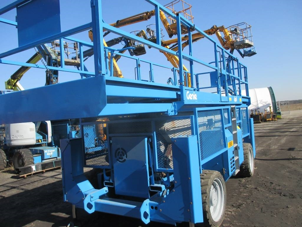 Genie GS 4390 RT - Scissor lift: picture 2 Genie GS 4390 RT - Scissor lift: picture 2