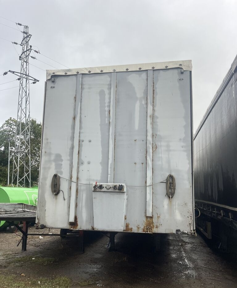 Leciñena - Curtainsider semi-trailer: picture 2 Leciñena - Curtainsider semi-trailer: picture 2