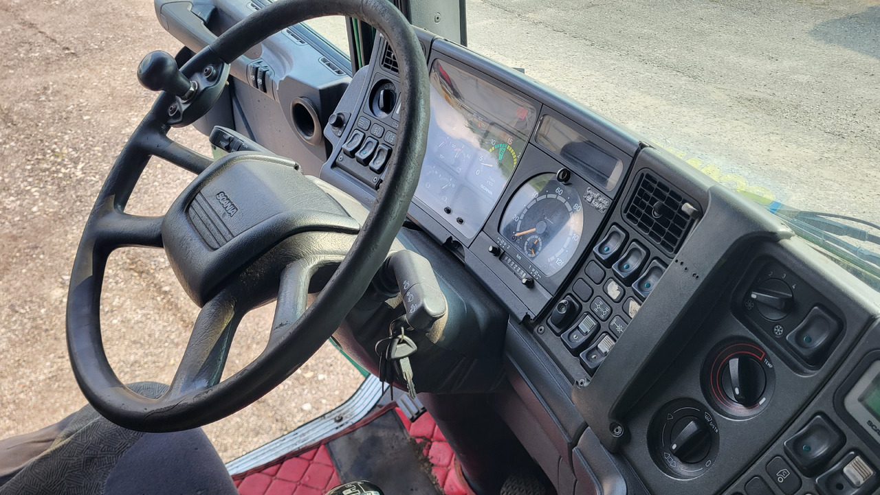 Cab chassis truck SCANIA R124 420 6X4: picture 28 Cab chassis truck SCANIA R124 420 6X4: picture 28
