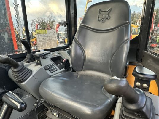 Bobcat E50 à 27 900 € HT - Mini excavator: picture 3 Bobcat E50 à 27 900 € HT - Mini excavator: picture 3
