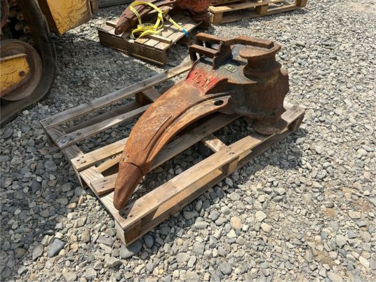 Dent de deroctage Morin M5 - Ripper for Construction machinery: picture 2 Dent de deroctage Morin M5 - Ripper for Construction machinery: picture 2