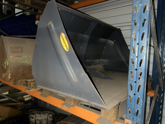 Godet universel - Bucket: picture 4 Godet universel - Bucket: picture 4