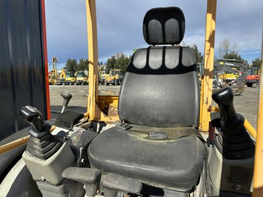 Mini excavator Yanmar VIO20-4 Canopy: picture 9