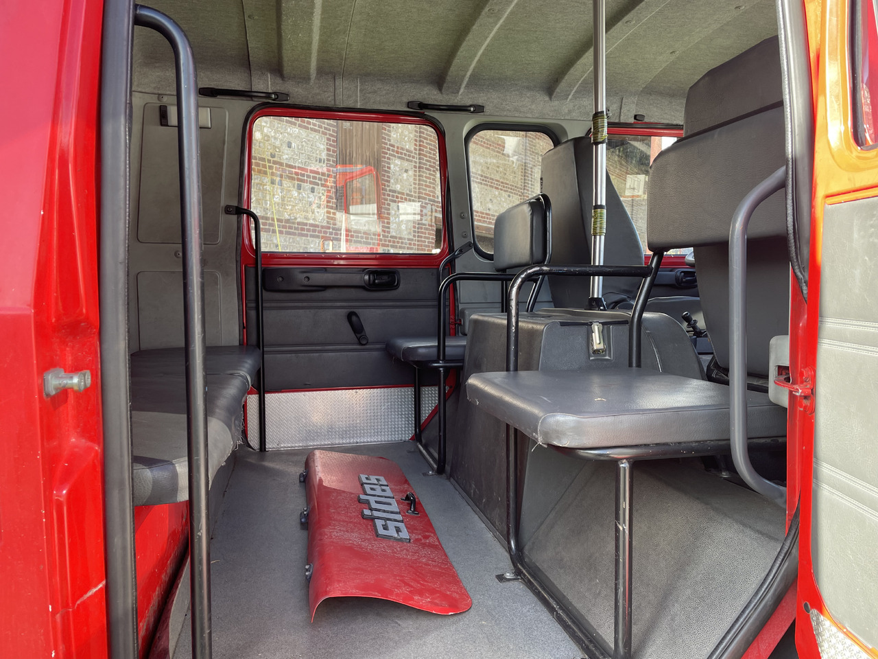 Leasing of Renault Midliner m210 fpt fourgon pompe tonne Renault Midliner m210 fpt fourgon pompe tonne: picture 9