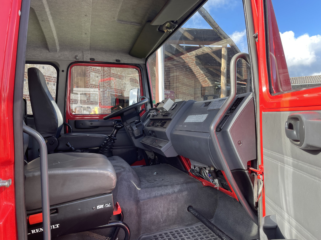 Leasing of Renault Midliner m210 fpt fourgon pompe tonne Renault Midliner m210 fpt fourgon pompe tonne: picture 6
