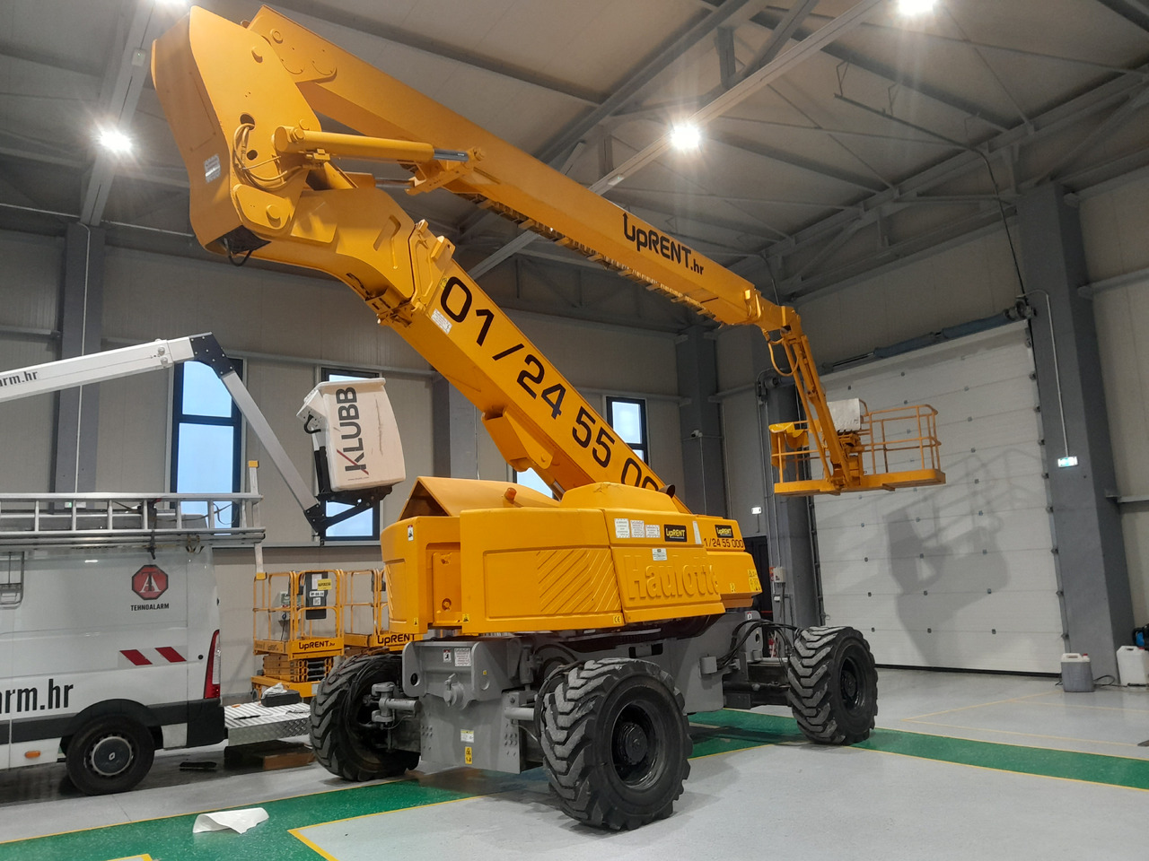 HAULOTTE HA 32 PX - Articulated boom: picture 1 HAULOTTE HA 32 PX - Articulated boom: picture 1