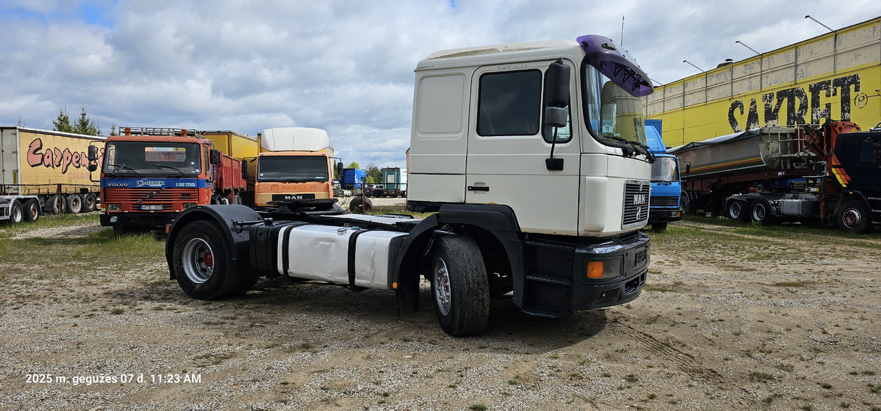 MAN 189.414 - Curtainsider truck: picture 5 MAN 189.414 - Curtainsider truck: picture 5