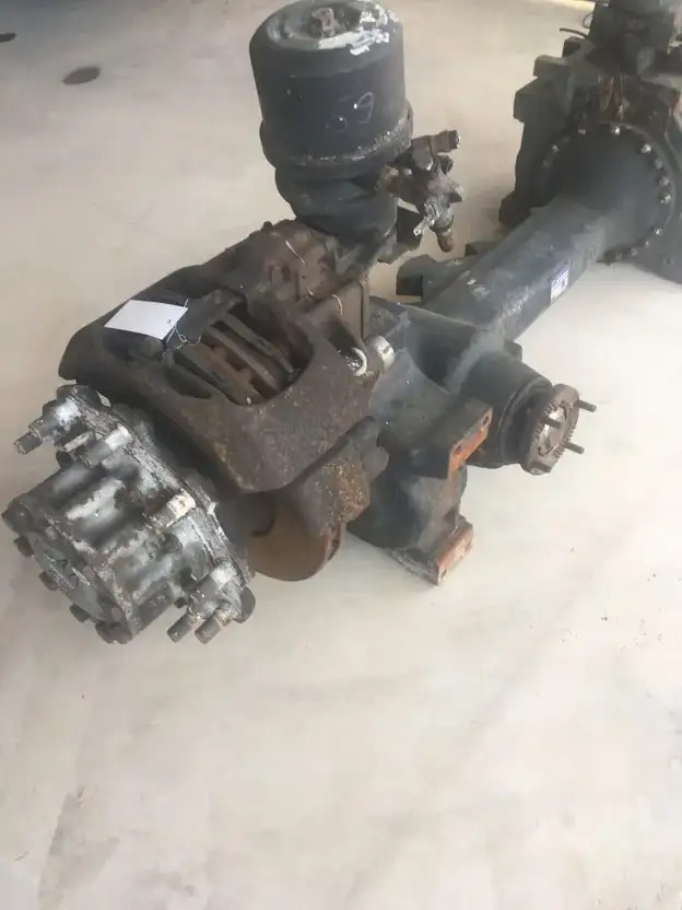 ZF Hinterachse Axis ZF AV132/87 5,27 Mercedes Citaro Setra 4472036059 - Rear axle for Bus: picture 2 ZF Hinterachse Axis ZF AV132/87 5,27 Mercedes Citaro Setra 4472036059 - Rear axle for Bus: picture 2