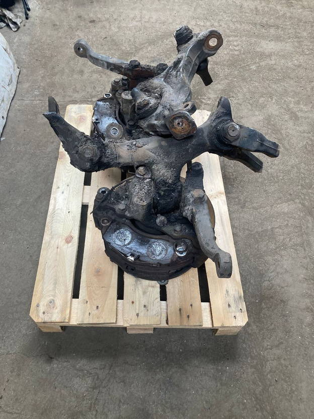 ZF Radnabe Mercedes Citaro Vorderachse Facelift RL 75 LE Solaris - Wheel hub for Bus: picture 2 ZF Radnabe Mercedes Citaro Vorderachse Facelift RL 75 LE Solaris - Wheel hub for Bus: picture 2