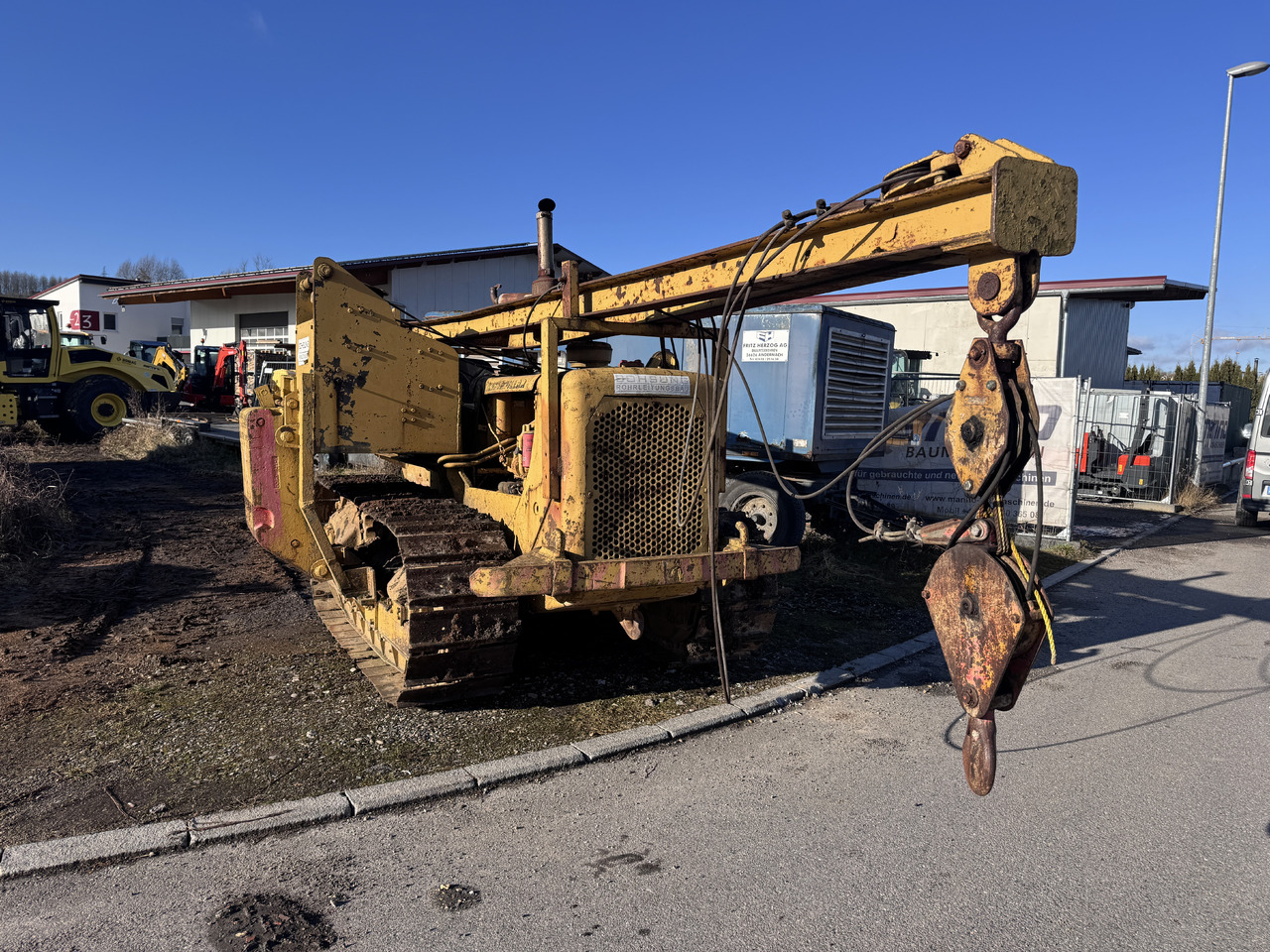 Pipe layer CATERPILLAR D 4 B: picture 15