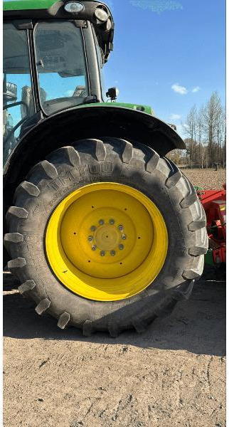 Farm tractor JOHN DEERE 6195R: picture 8 Farm tractor JOHN DEERE 6195R: picture 8