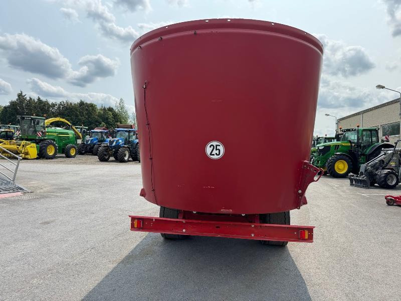 STRAUTMANN VERTIMIX 2401 - Forage mixer wagon: picture 3 STRAUTMANN VERTIMIX 2401 - Forage mixer wagon: picture 3
