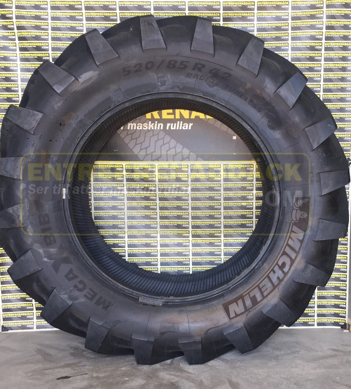 520/85R42 TL 157A8 Michelin MegaXbib for tractor and harvesters. - Tire for Harvester: picture 3 520/85R42 TL 157A8 Michelin MegaXbib for tractor and harvesters. - Tire for Harvester: picture 3