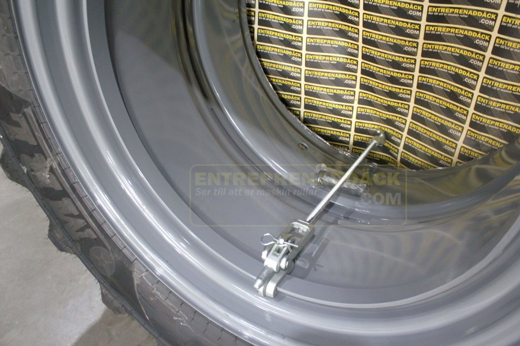 Package 600/70R30 + 710/70R42 IF AR2000 – loose tires, complete wheels - Farm tractor: picture 3 Package 600/70R30 + 710/70R42 IF AR2000 – loose tires, complete wheels - Farm tractor: picture 3