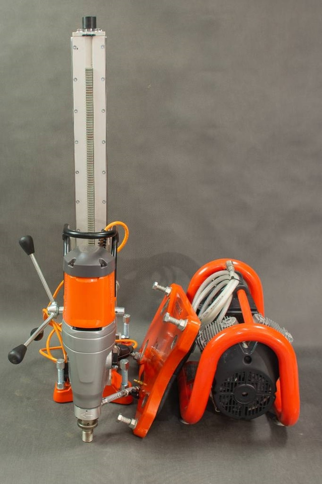 Husqvarna DM430 VP200 - Construction equipment: picture 3 Husqvarna DM430 VP200 - Construction equipment: picture 3