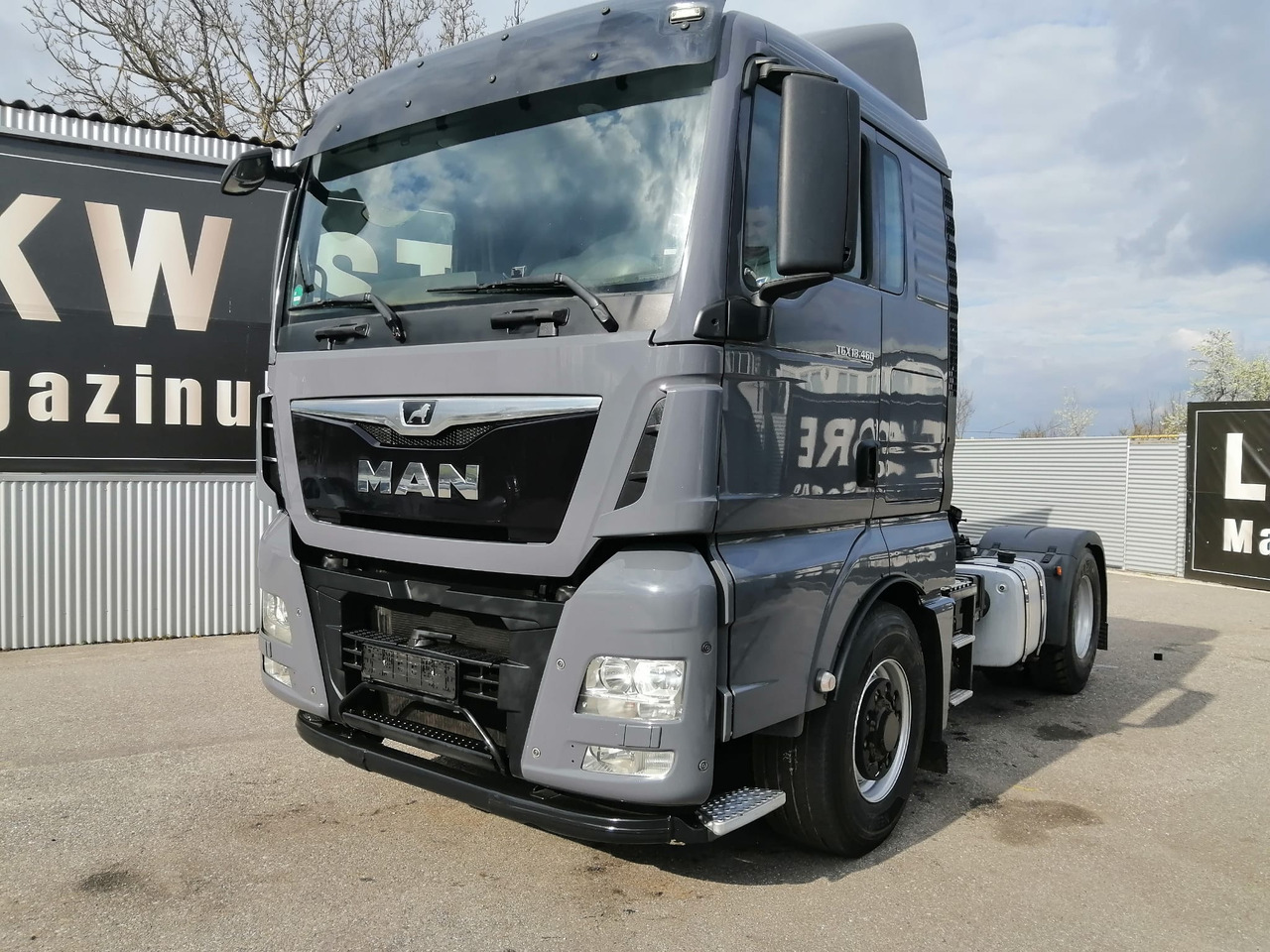 MAN 18.460 TGX 4X4 Hidro Drive TOP !!! - Tractor unit: picture 1 MAN 18.460 TGX 4X4 Hidro Drive TOP !!! - Tractor unit: picture 1