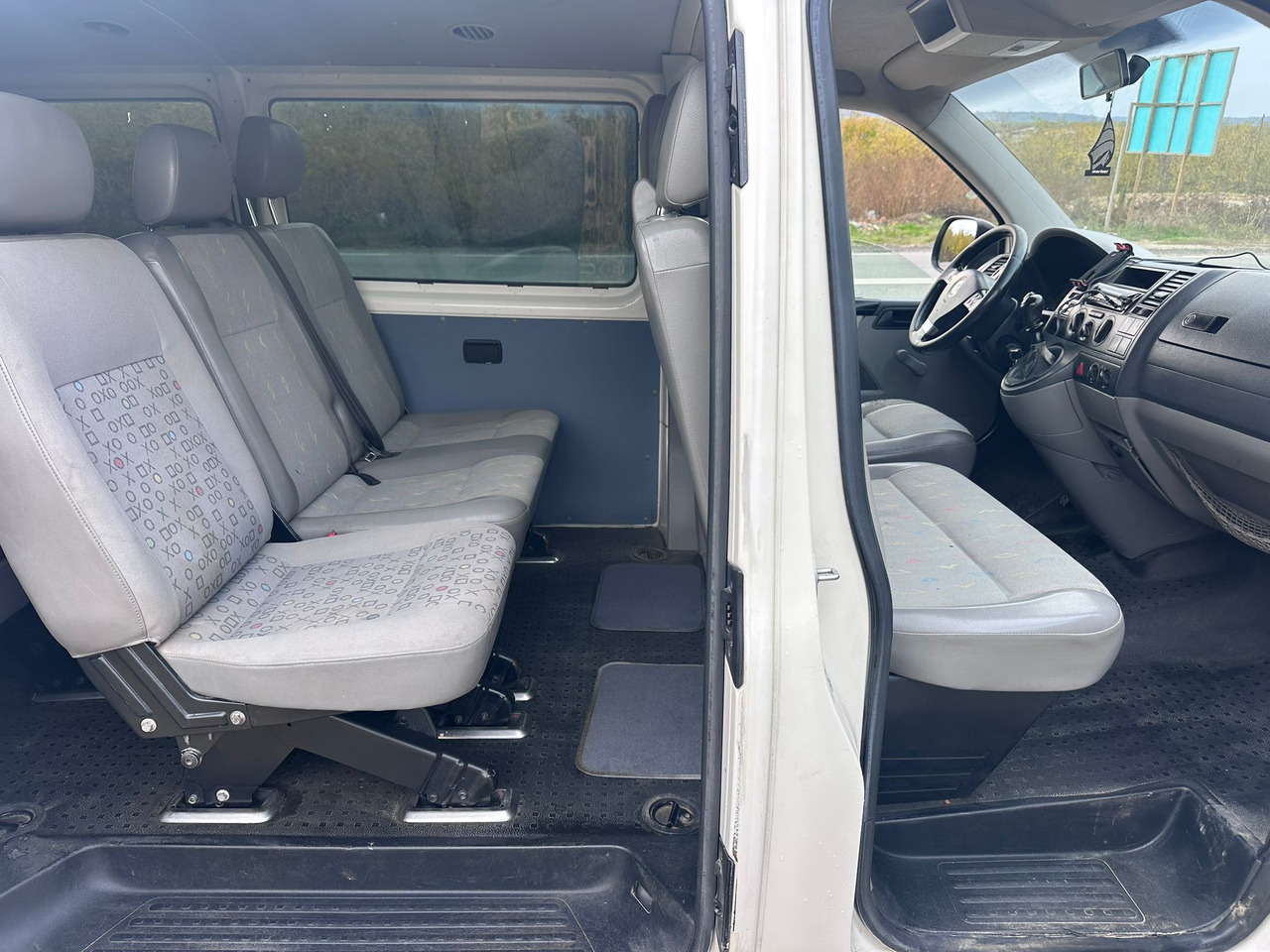 Car Volkswagen Transporter: picture 10