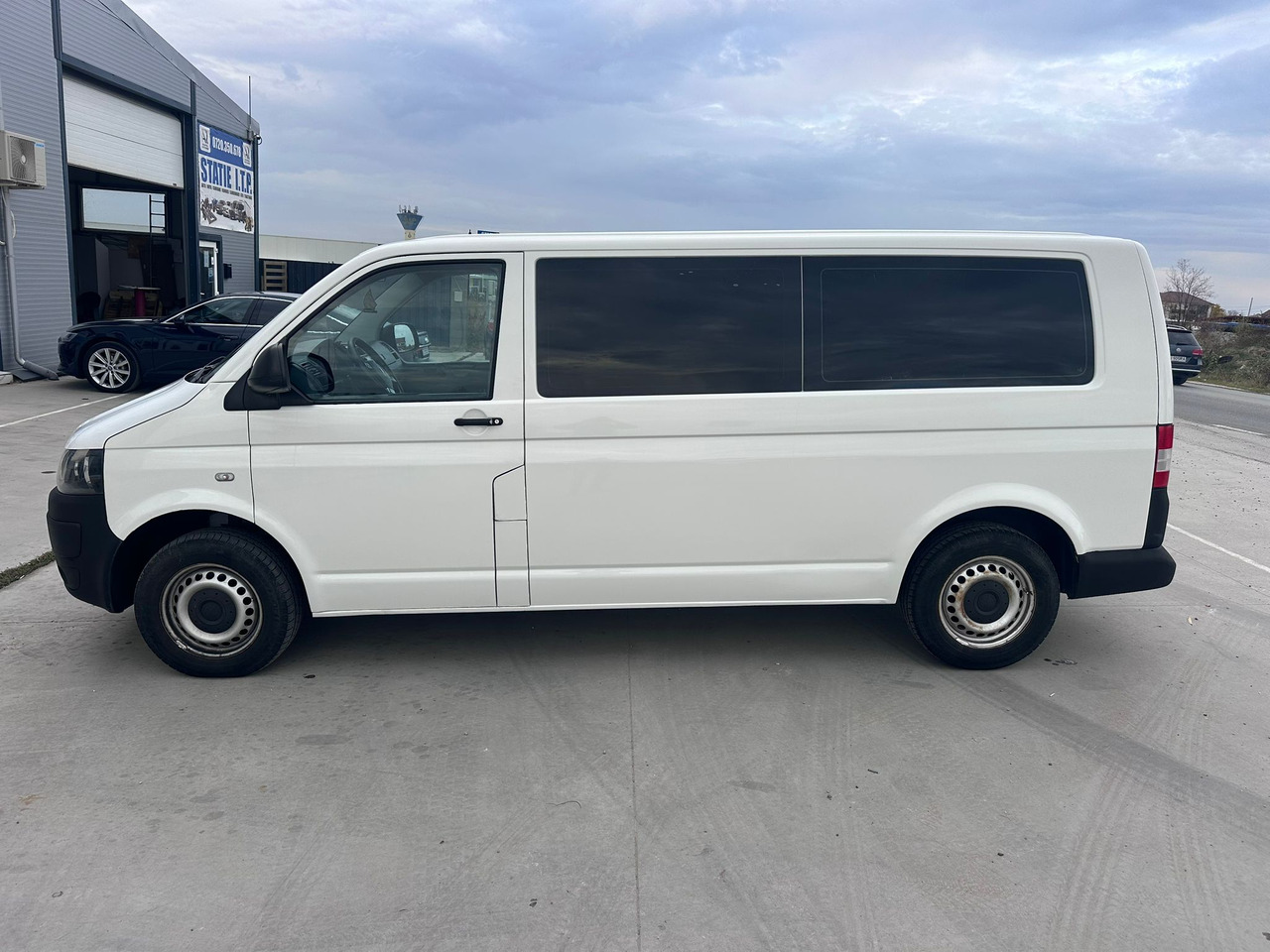 Car Volkswagen Transporter: picture 8