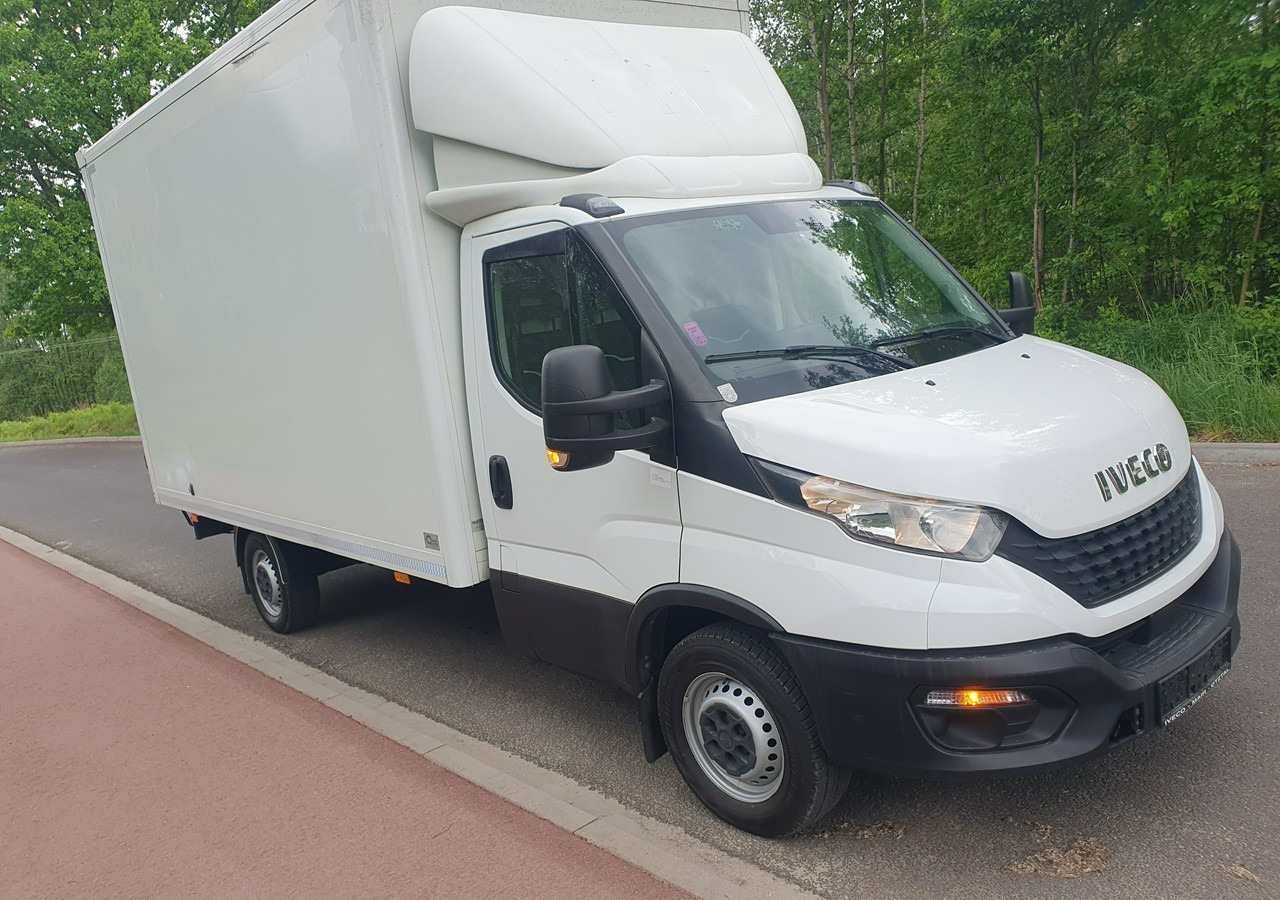 Iveco 35 Daily 35S14 klima * 3 osobowy *nowy rozrząd * - Box van: picture 3 Iveco 35 Daily 35S14 klima * 3 osobowy *nowy rozrząd * - Box van: picture 3