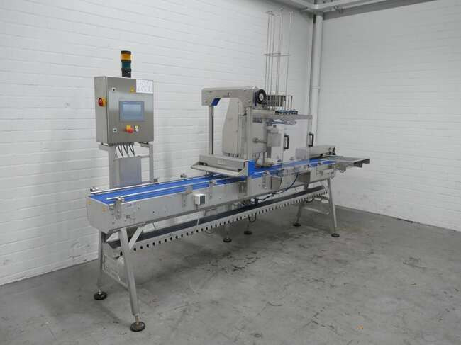 Van Rijn lidding machine lid rollover - Food processing equipment: picture 1 Van Rijn lidding machine lid rollover - Food processing equipment: picture 1