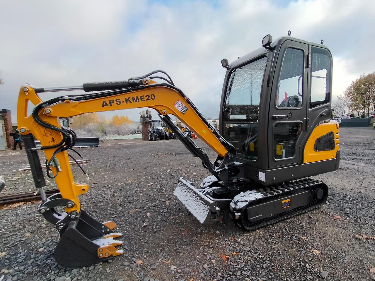 New Mini excavator APS KME20: picture 8
