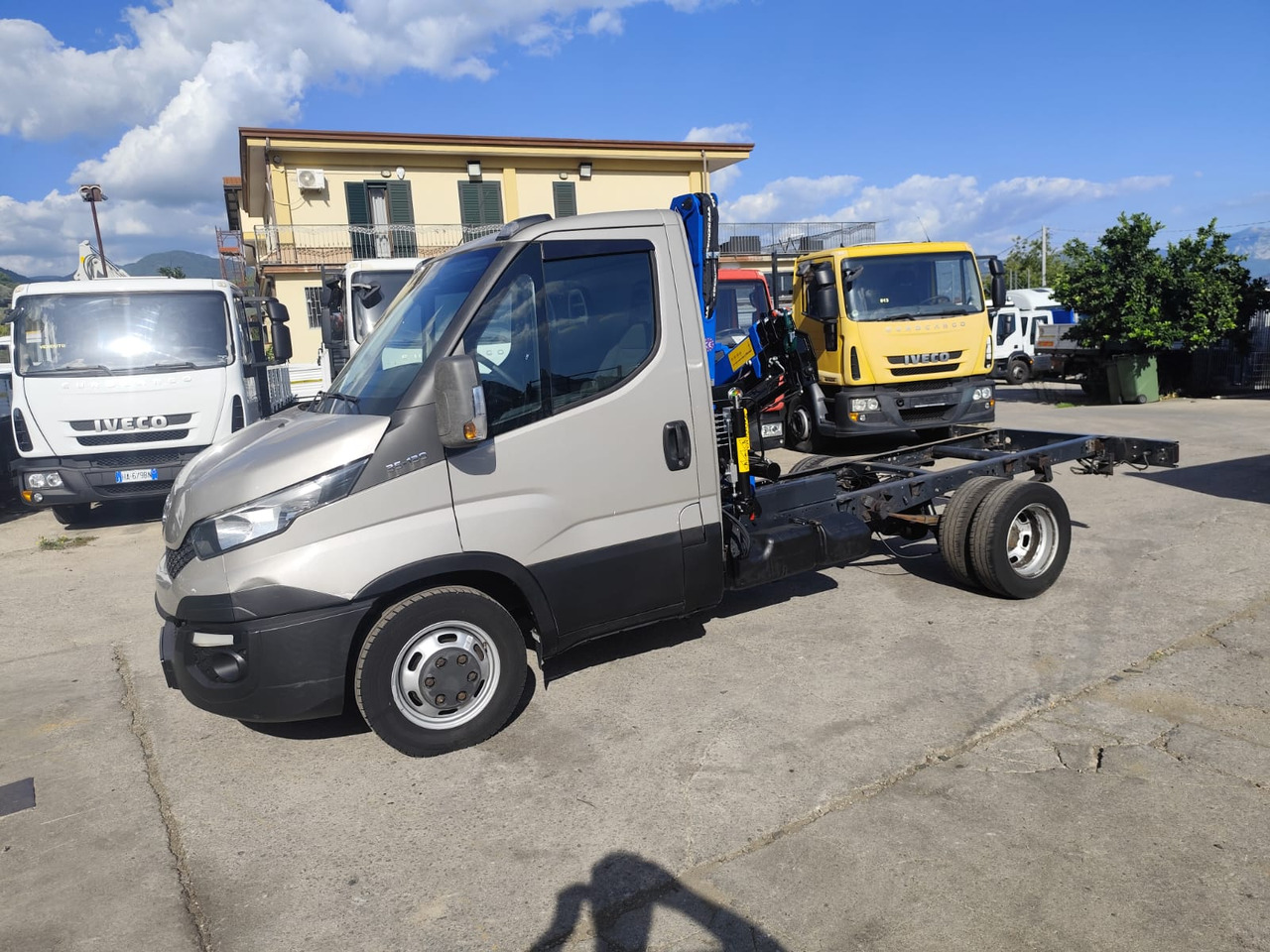 IVECO DAILY 35-130 - Tipper van: picture 2 IVECO DAILY 35-130 - Tipper van: picture 2