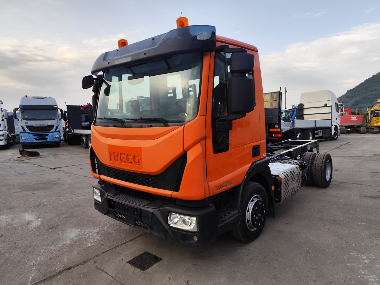 IVECO EUROCARGO 120-190L - Cab chassis truck: picture 1 IVECO EUROCARGO 120-190L - Cab chassis truck: picture 1