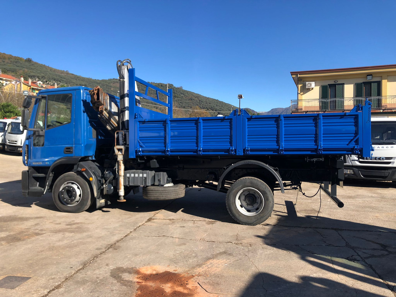 Crane truck IVECO EUROCARGO 150E25P: picture 33