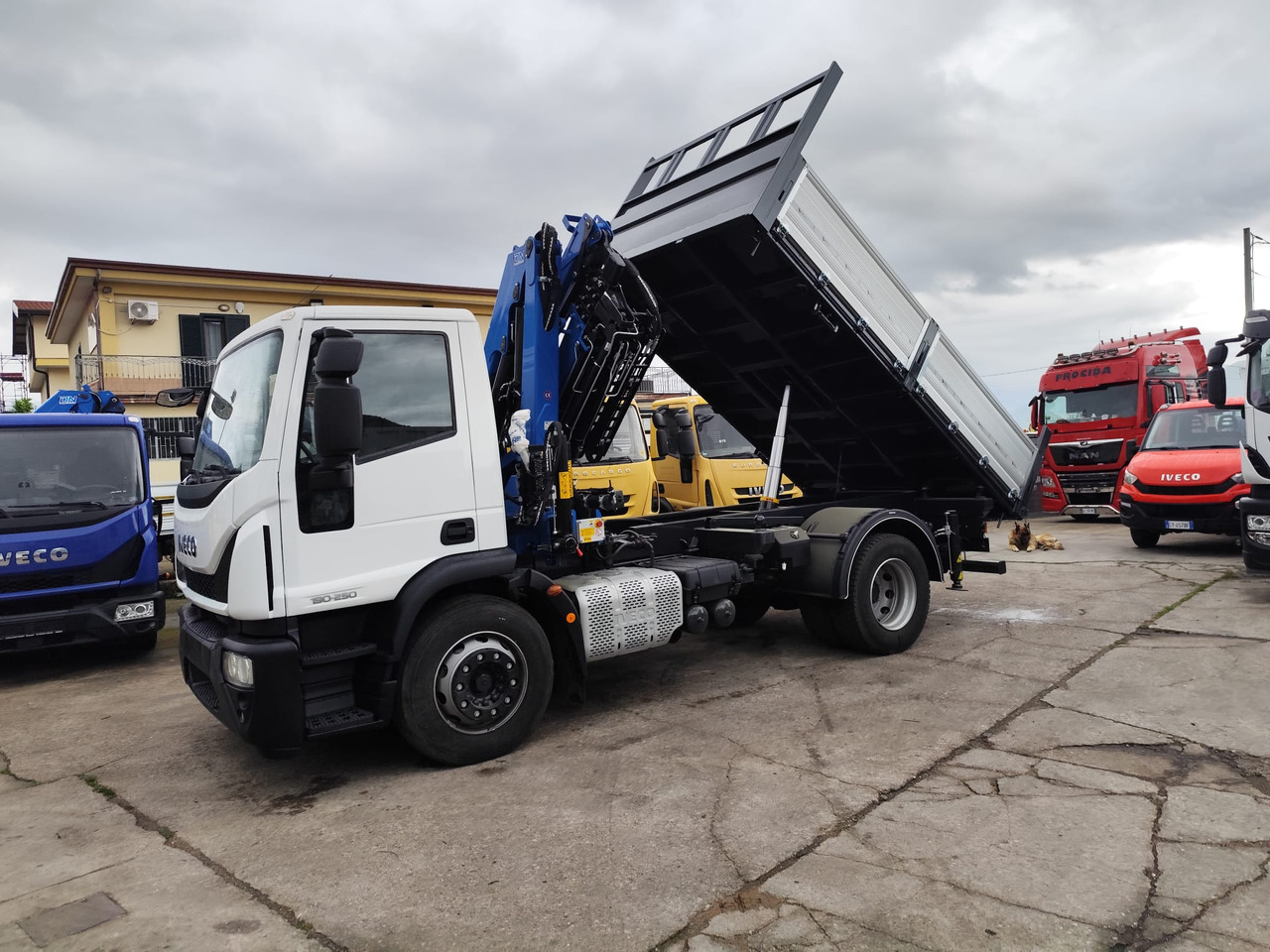 Crane truck IVECO EUROCARGO 190EL25: picture 30