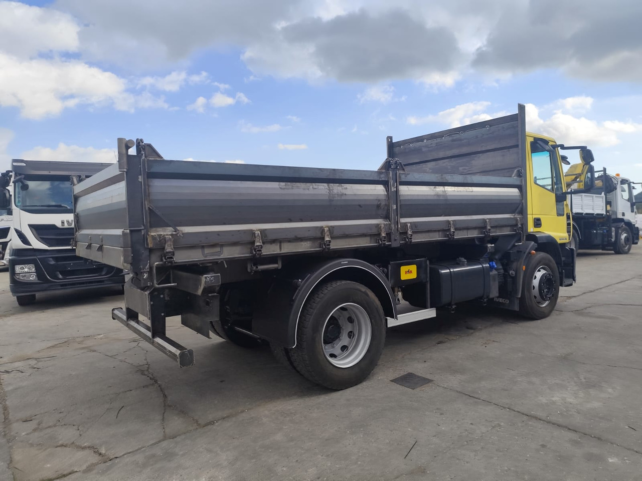 IVECO EUROCARGO 190EL25 - Tipper: picture 5 IVECO EUROCARGO 190EL25 - Tipper: picture 5