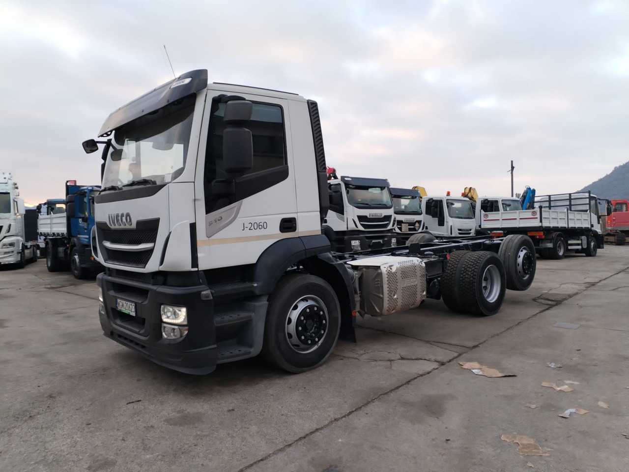 IVECO STRALIS AD 260S31 XP - Cab chassis truck: picture 1 IVECO STRALIS AD 260S31 XP - Cab chassis truck: picture 1