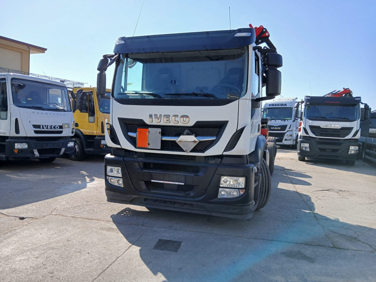Crane truck IVECO STRALIS AD 260S31 XP: picture 14